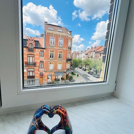 Renove Et Radieux A Bruxelles Extérieur photo