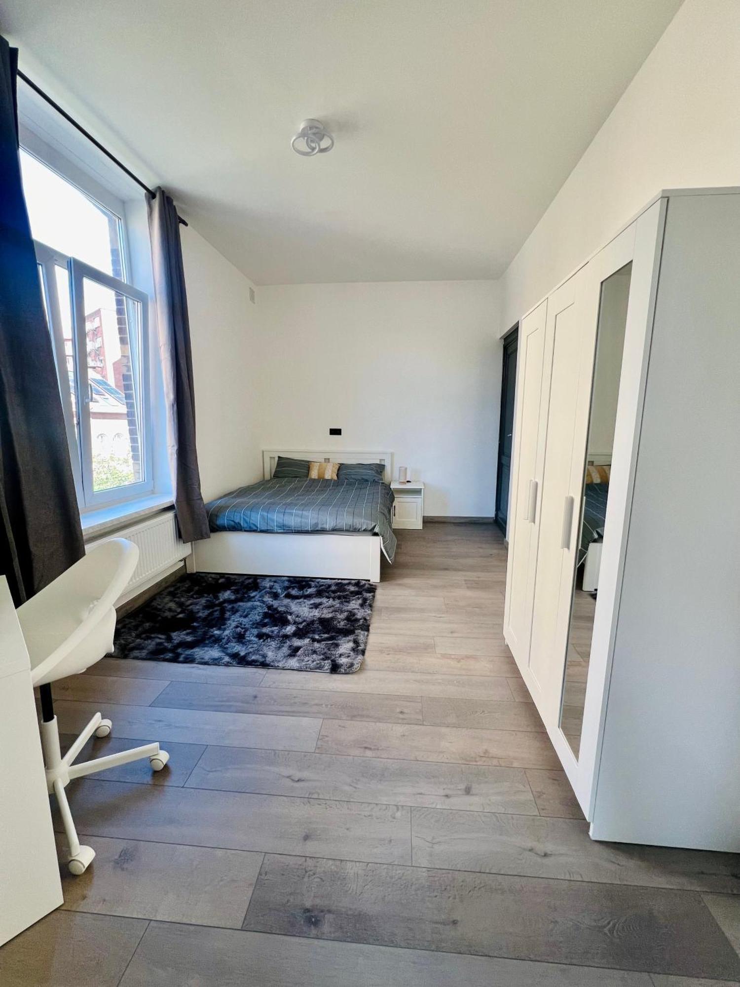 Renove Et Radieux A Bruxelles Extérieur photo